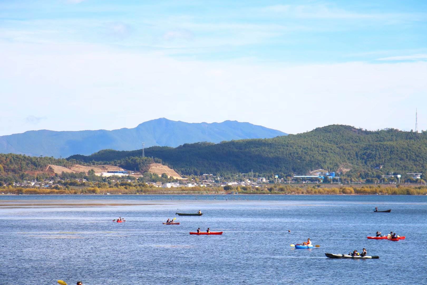 Lashi Lake.jpg