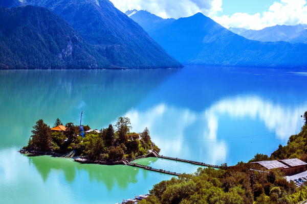 Basum Lake.jpg