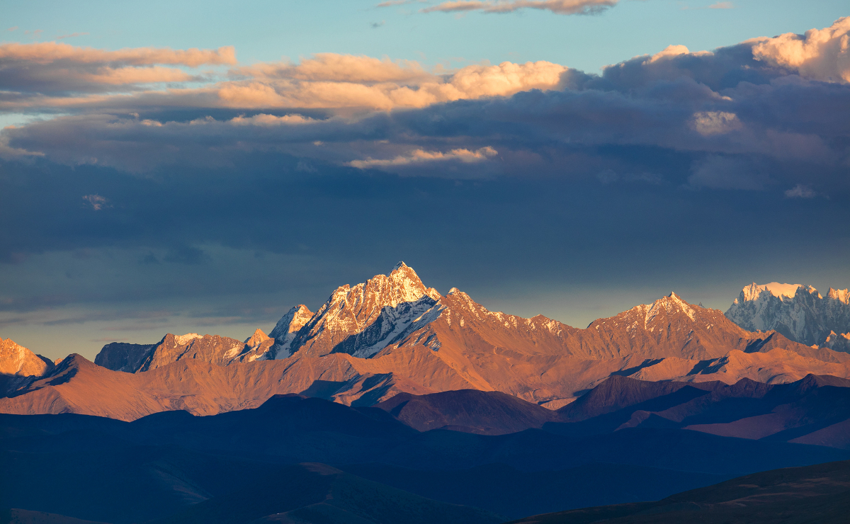 Sichuan:Minya Konka Mountain Trekking 9D tour