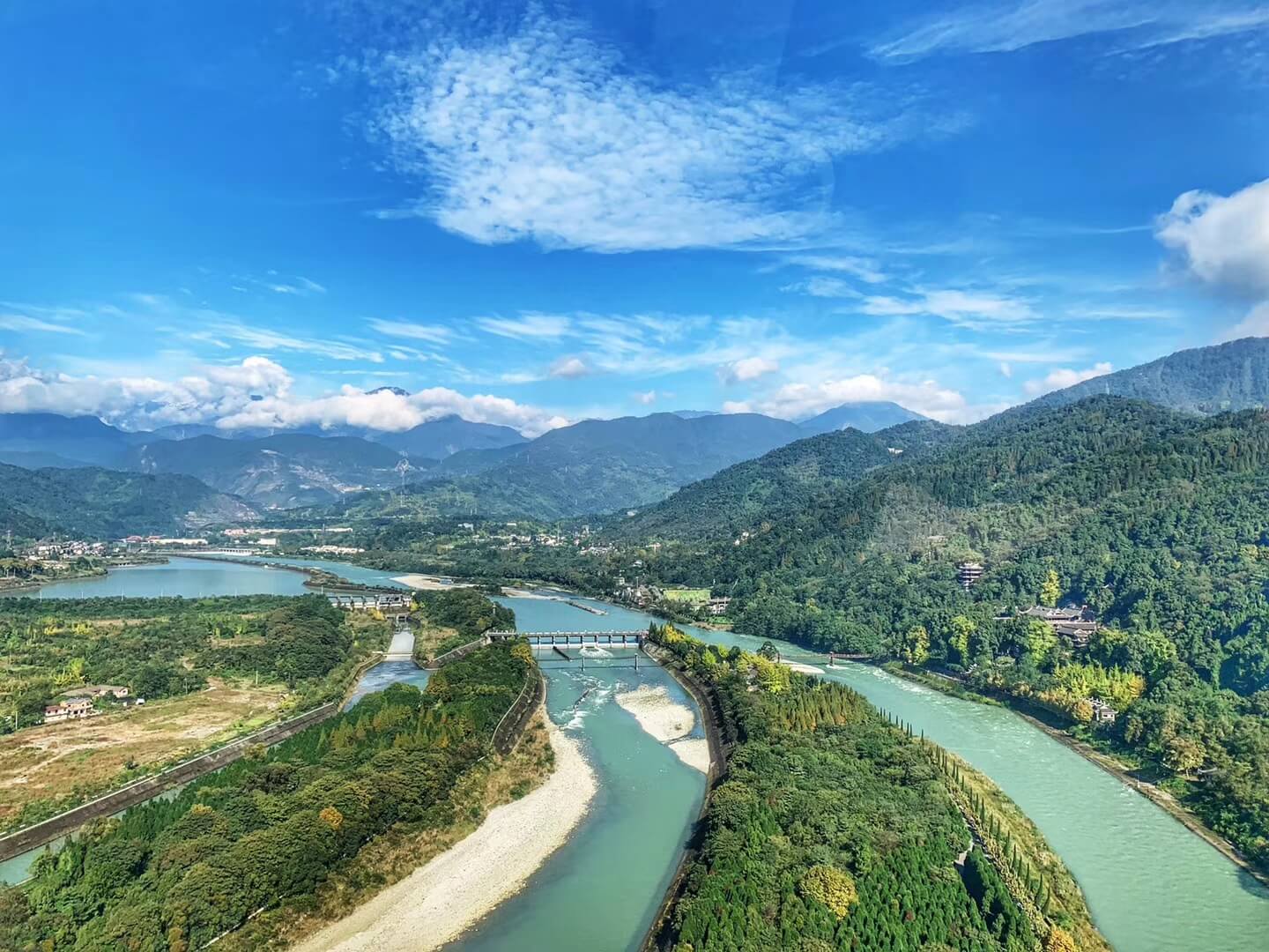 Dujiangyan Irrigation System (1).jpg