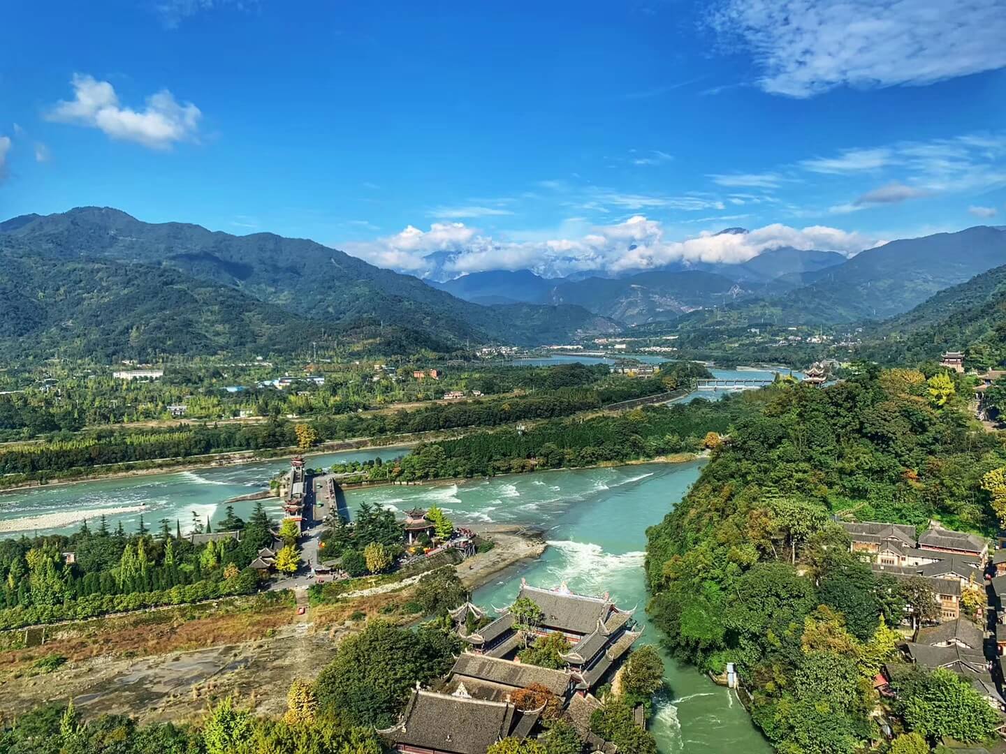 Dujiangyan Irrigation System 2 (1).jpg