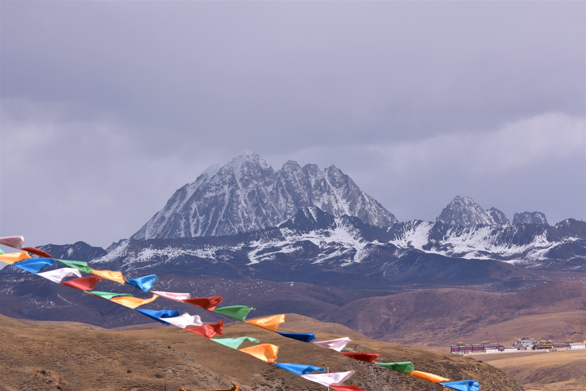 Yala Snow Mountain.jpg