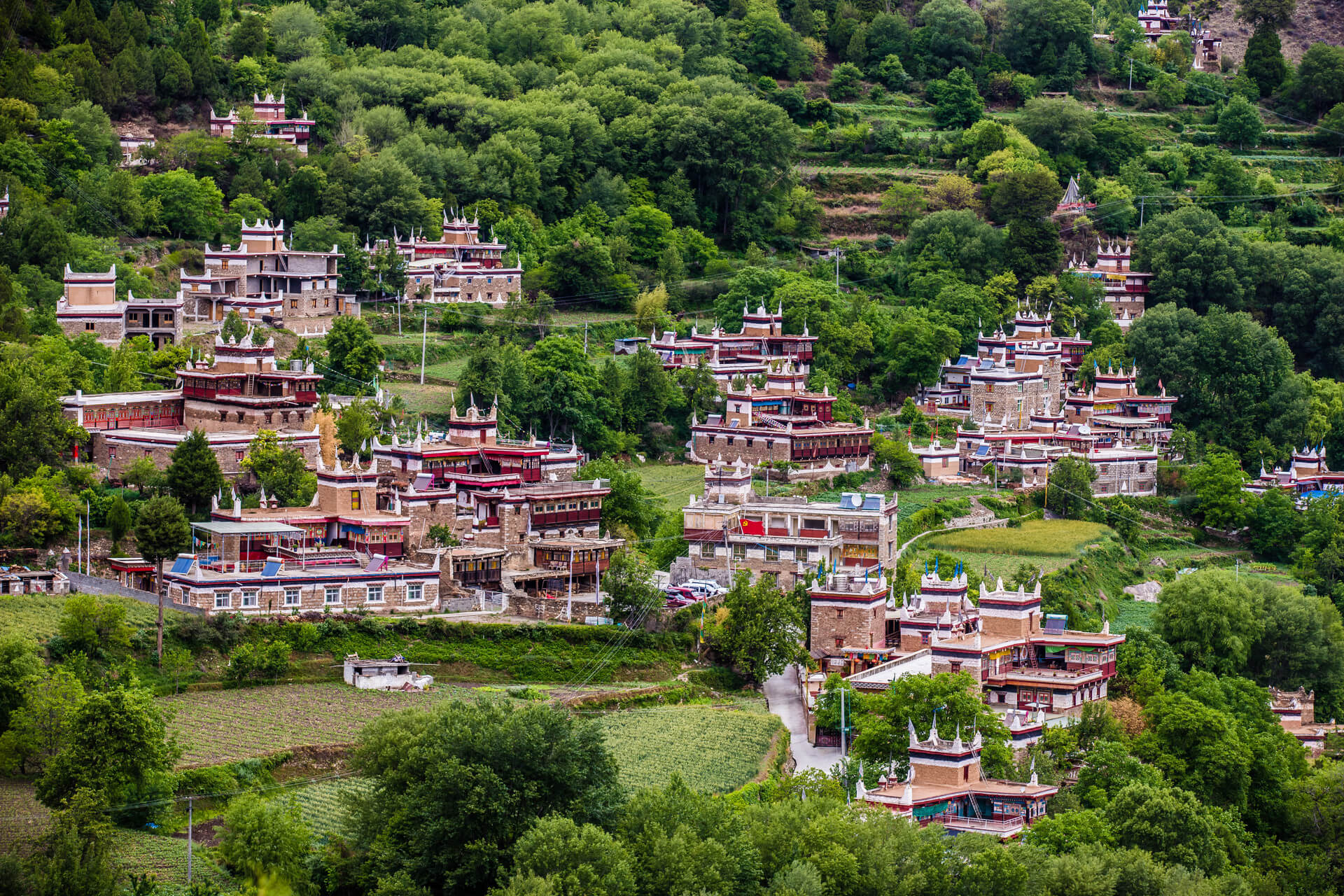 Danba Tibetan Village.jpg