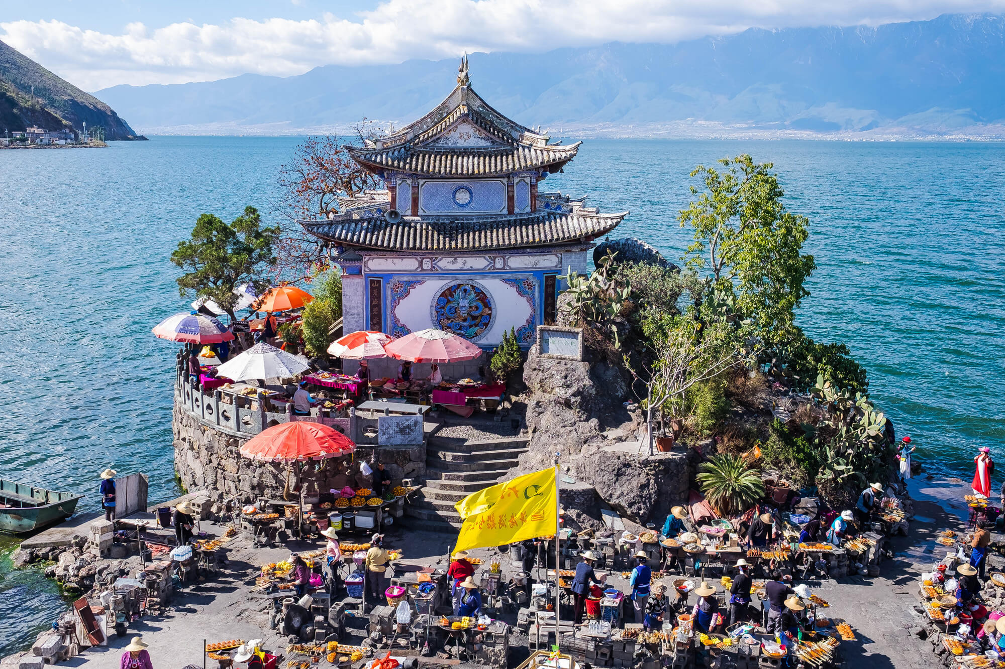 Erhai lake.jpg