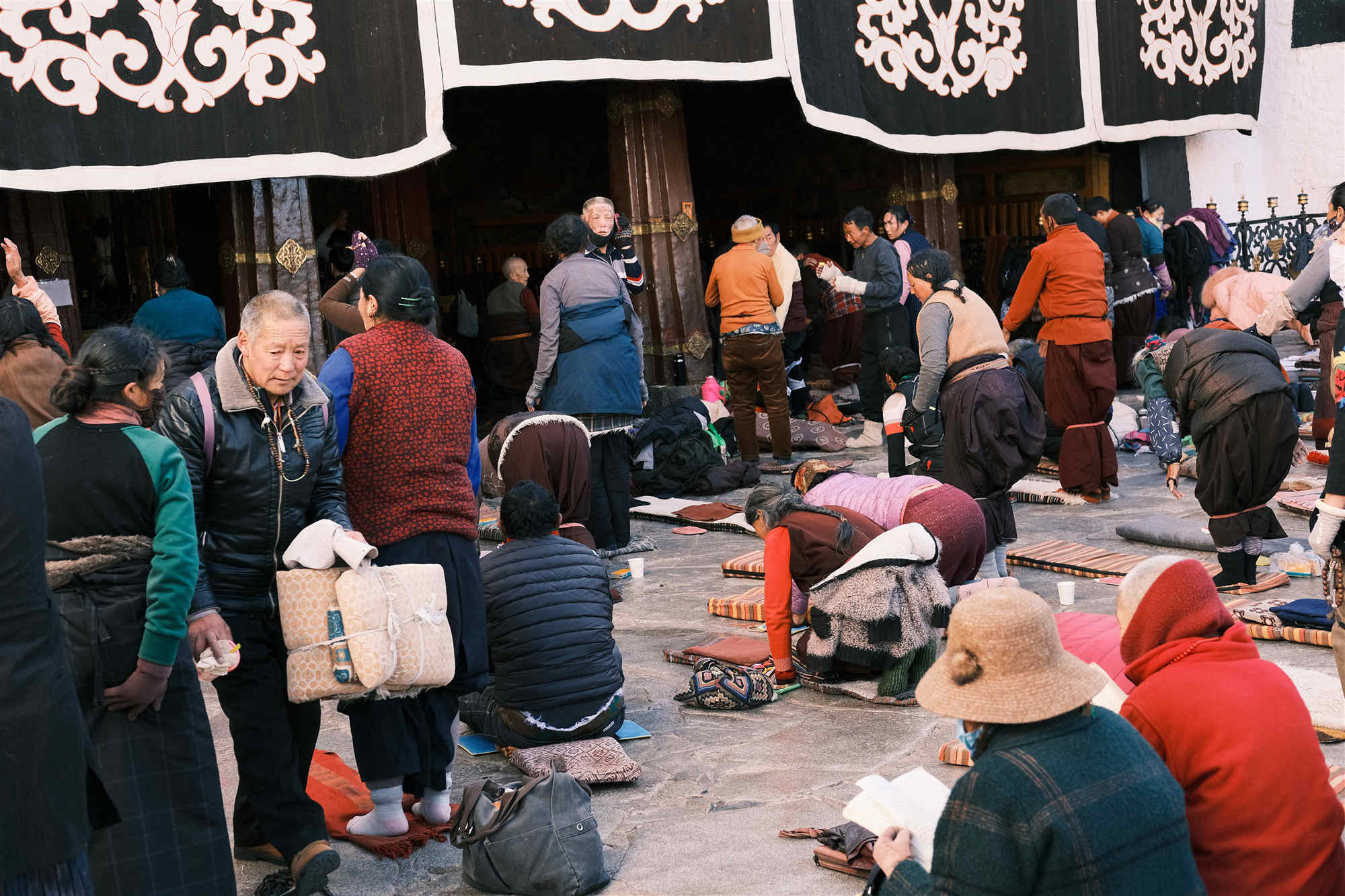 Jokhang Monastery 1.jpg