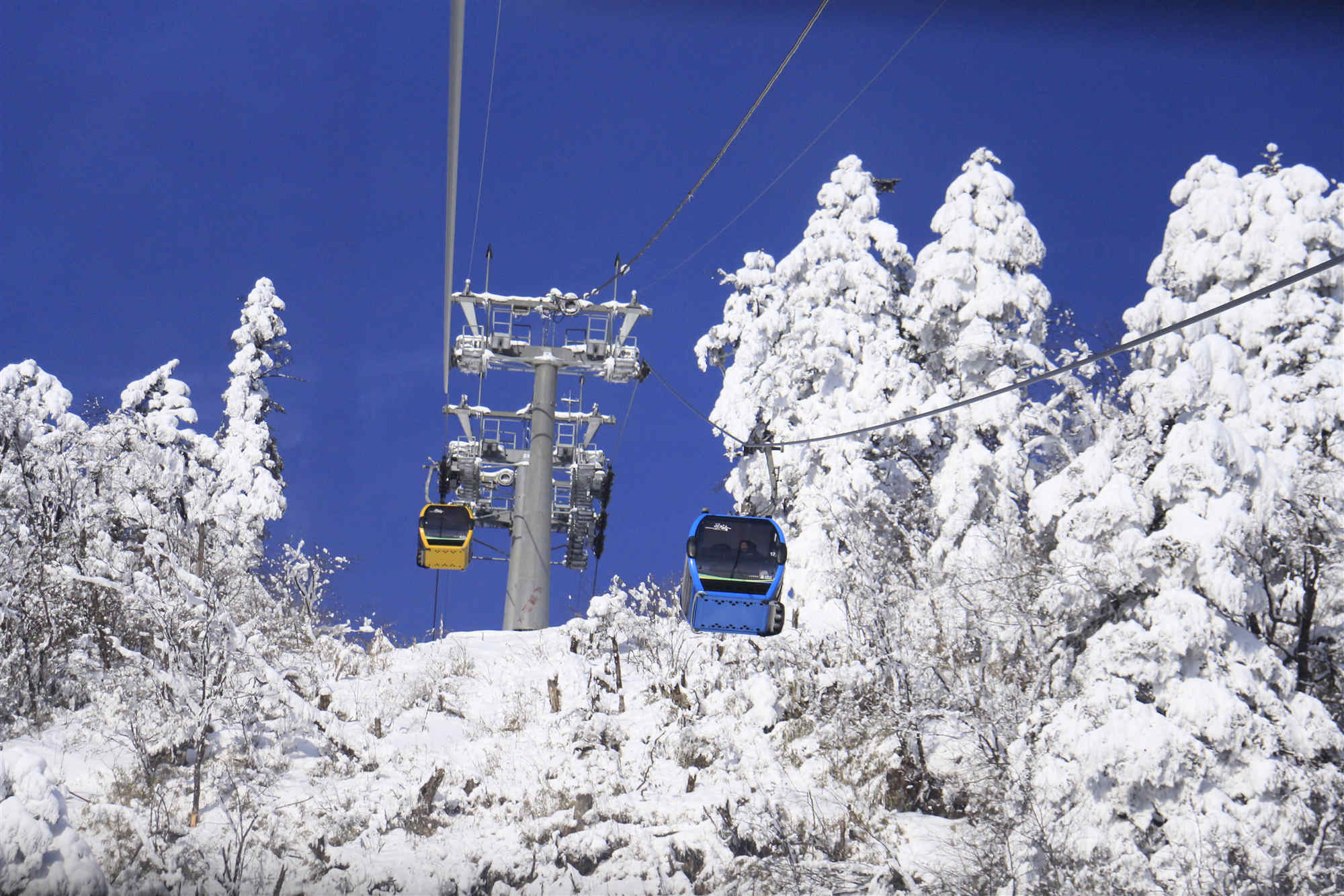 Xiling Snow Mountain 1.jpg