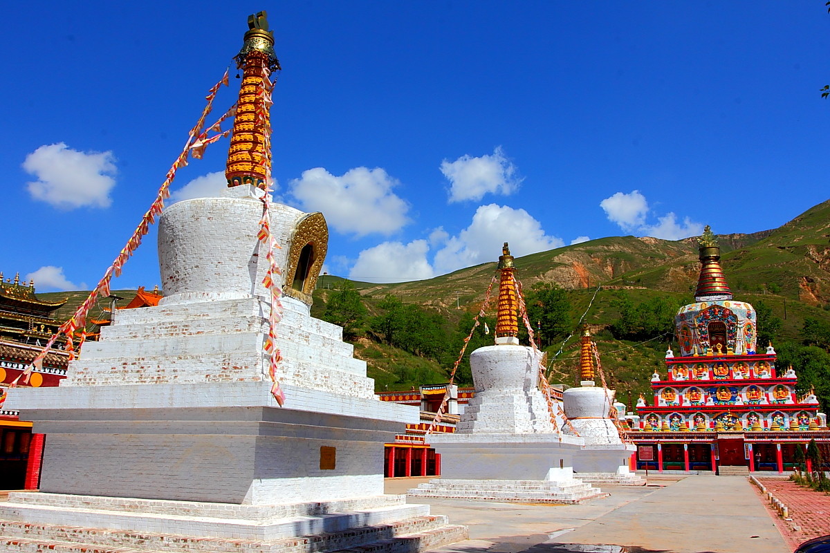 Wutun Lower Monastery.jpg