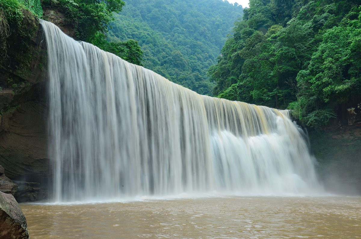 Chishui Waterfall.jpg