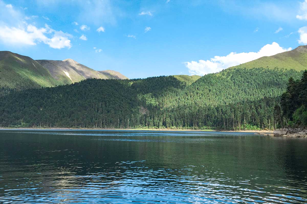 Cuomujiri Lake.jpg