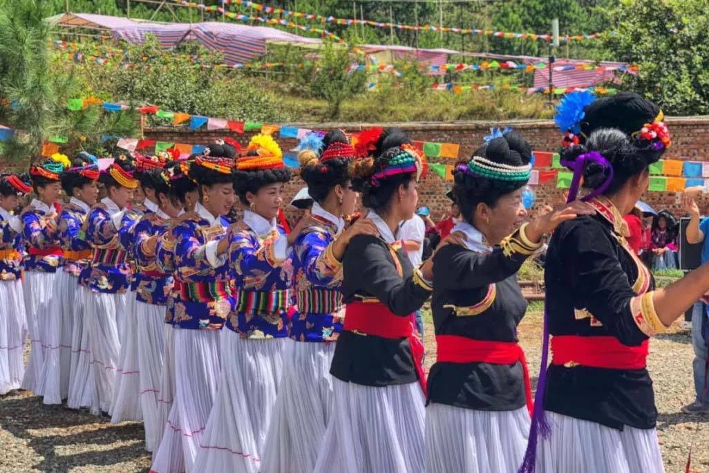 Ethnic Custom - Mosuo Village,the Kingdom of Womnen