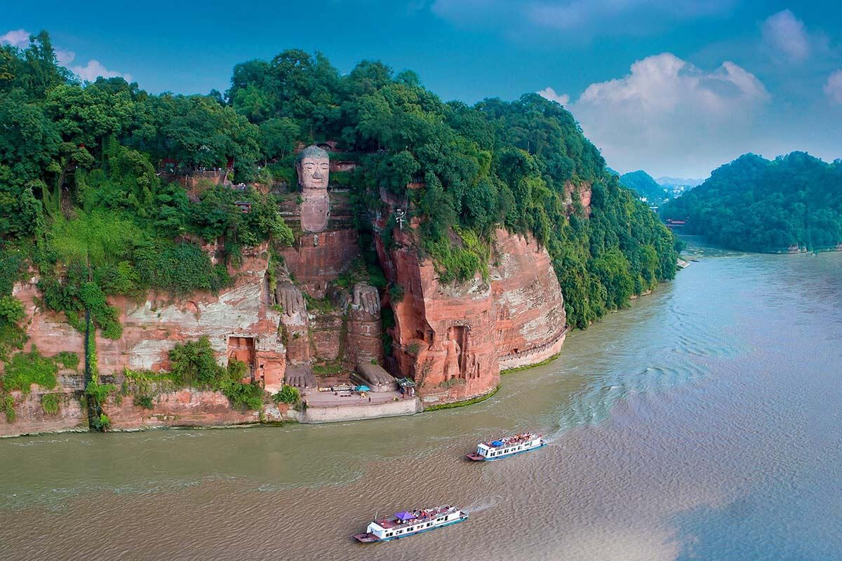 Sichuan Leshan Travel Guide