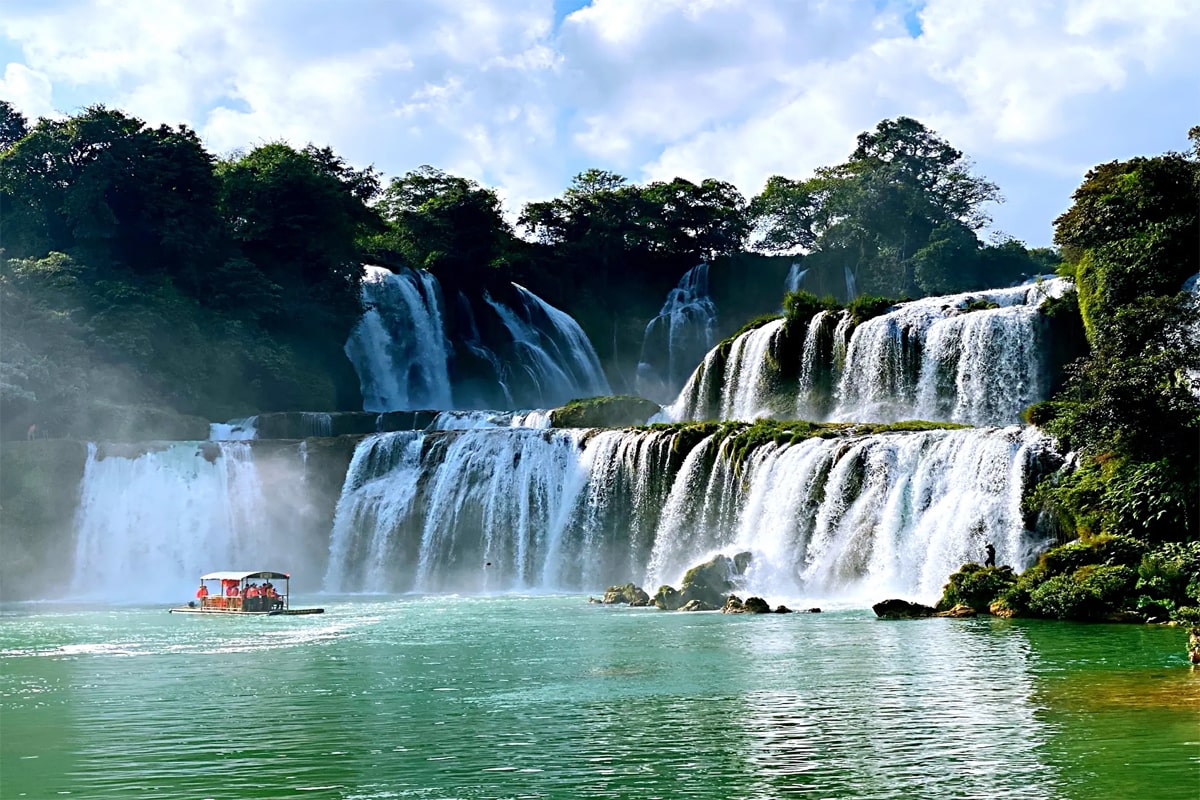 detian waterfall-min.jpg